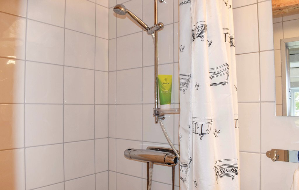 Semesterhus - Mantorp , Sverige - S60083 16