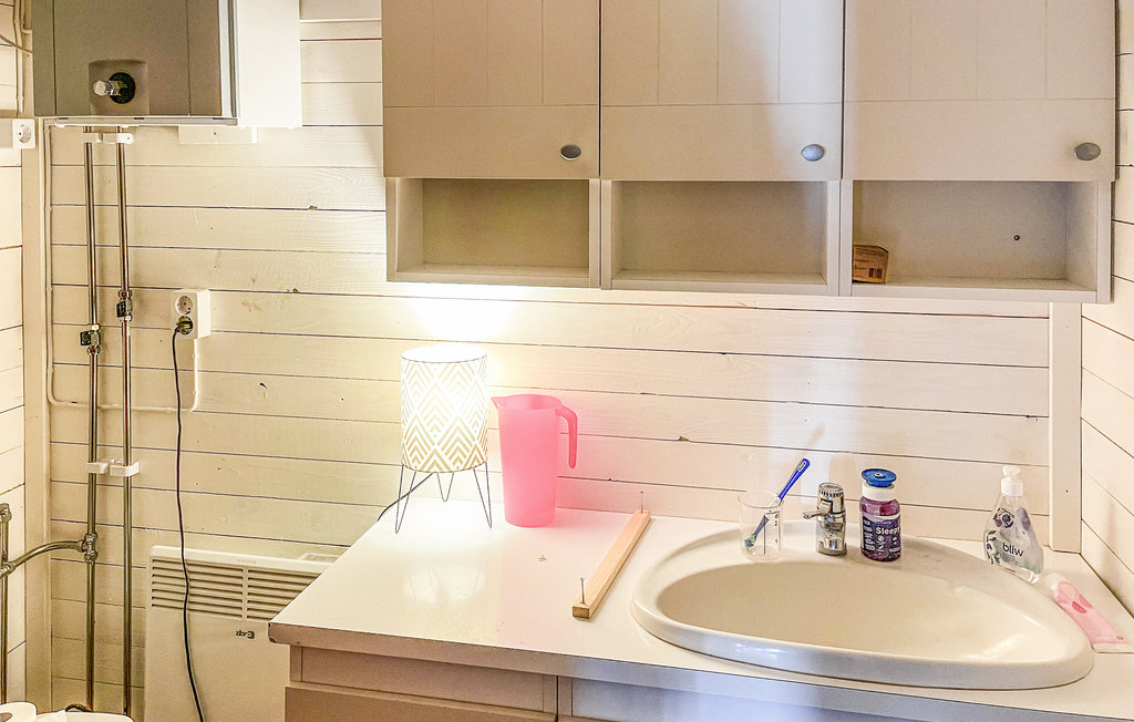 Feriehuse - Kårsta/Örebro , Sverige - S64109 24