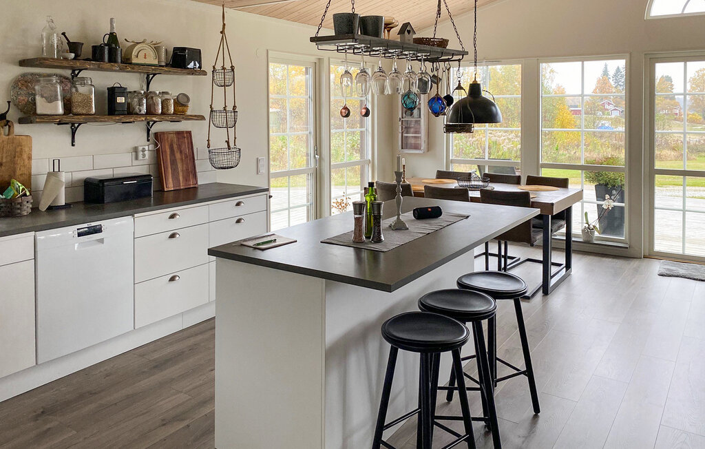 Semesterhus - Glanshammar , Sverige - S64116 14