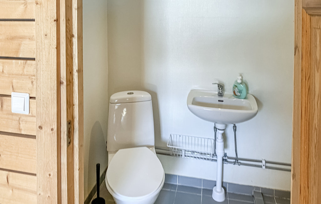 Semesterhus - Kolmården/Stavsjö , Sverige - S67223 9