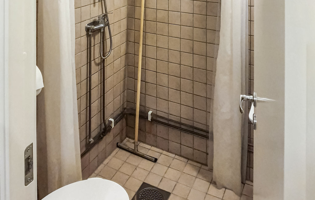 Semesterhus - Kolmården/Stavsjö , Sverige - S67223 6