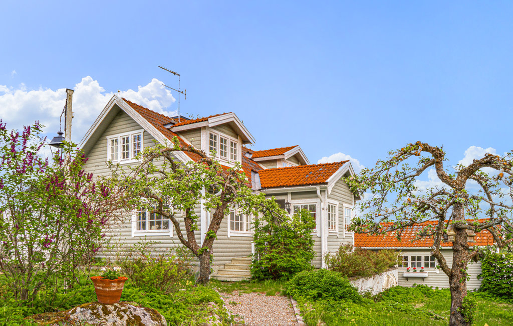 Semesterhus - Björsund/Eskilstuna , Sverige