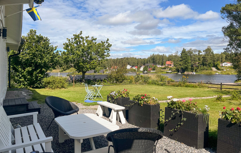 Stuga i Husby-rekarne, 6 bäddar – bild 2 av 5