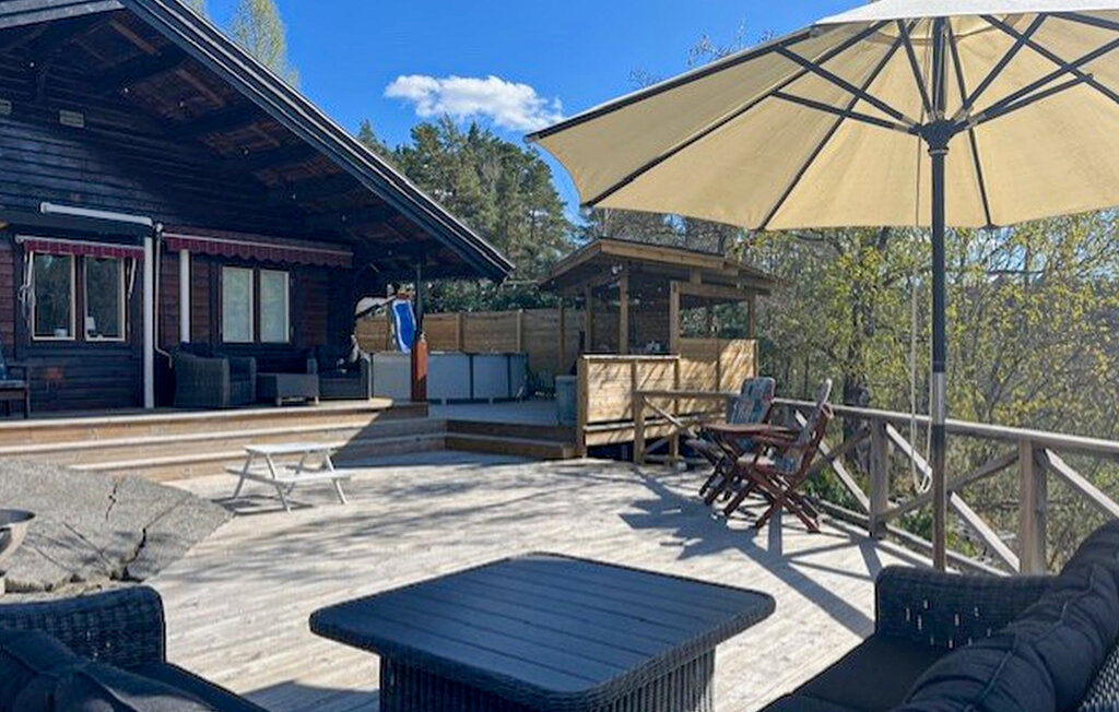 Semesterhus - Strängnäs , Sverige