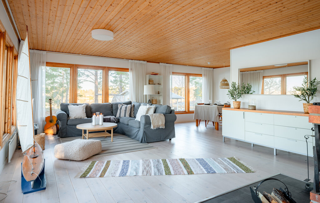 Stuga i Norrtälje, 7 bäddar – bild 4 av 5