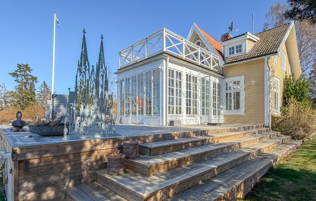 Stuga i Saltsjöbaden, 8 bäddar – bild 2 av 5