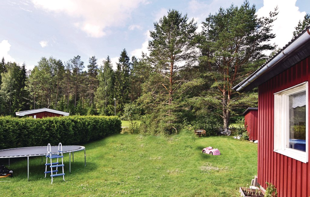 Follow orange markings. You will reach two Bronze Age barrows dating from 1500-500 B C. Panoramic view. Photo: Forshaga kommun. A culture path of 2 ttersleden - a culturepath | Visit Karlstad