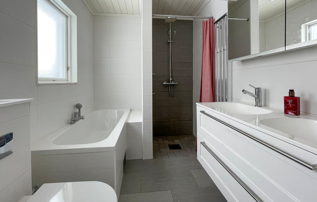 Feriehus - Karlstad Persbygatan , Sverige - S73247 11
