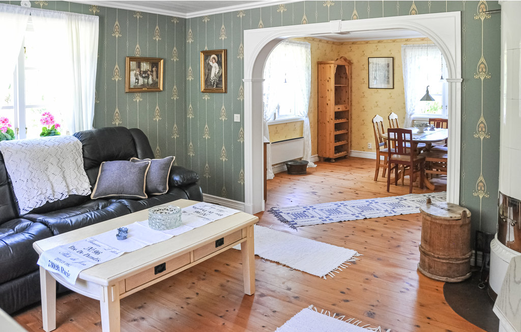 Stuga i Lesjöfors, 6 bäddar – bild 2 av 5