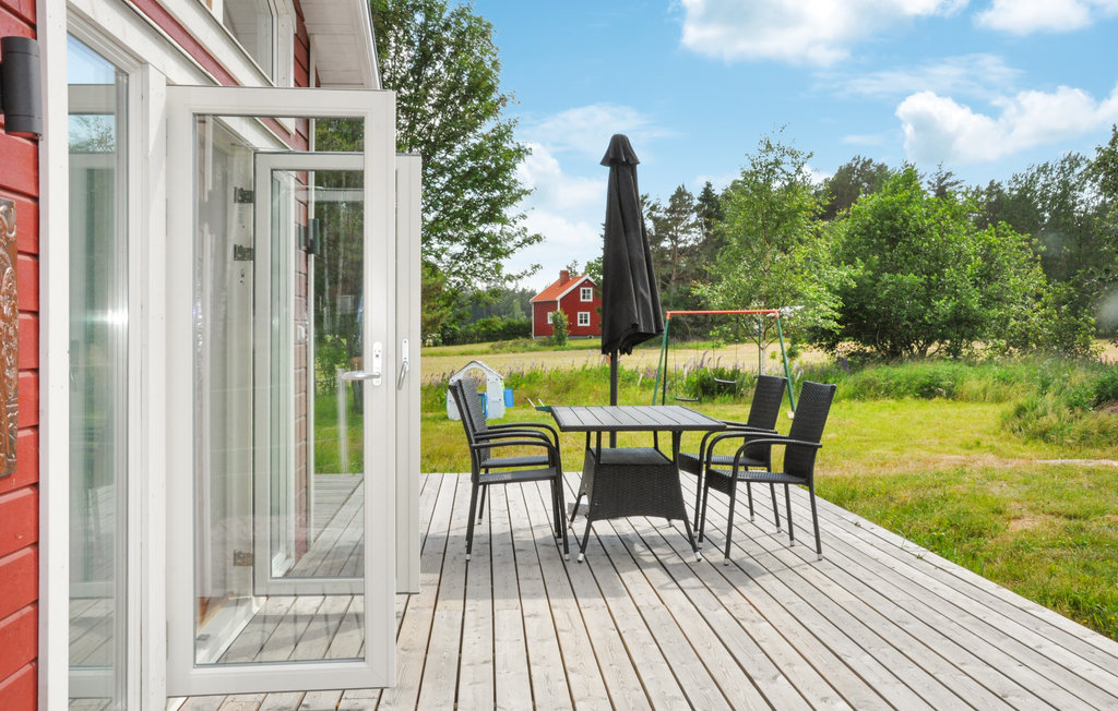 Stuga i Hammarö, 5 bäddar – bild 2 av 5