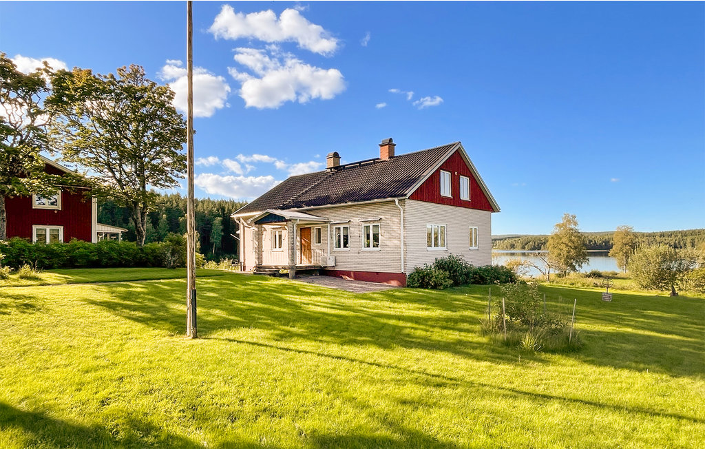 Semesterhus - Arvika , Sverige