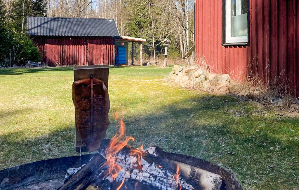 Erleben Sie das wunderschöne Värmland bei einem Urlaub in diesem Ferienhaus in völlig ungestörter Lage.

Schätzen Sie eine sehr ruhige Umgebung für Ihren Familienurlaub abseits von Hektik und wo..