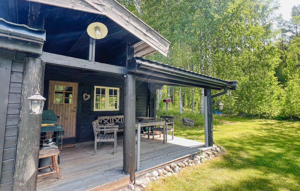 Stuga i Östmark, 4 bäddar – bild 2 av 5