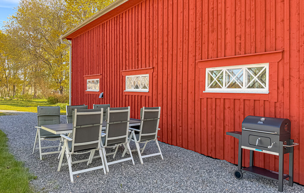 Stuga i Vålberg, 6 bäddar – bild 2 av 5