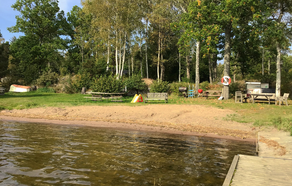 Stuga i Edsbro, 5 bäddar – bild 2 av 5