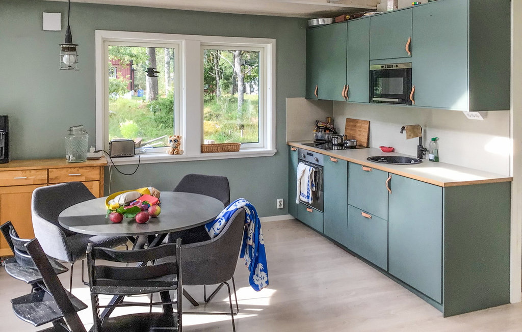 Stuga i Edsbro, 5 bäddar – bild 4 av 5