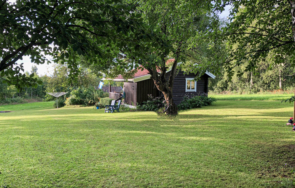 Kleines Ferienhaus mit groβem Garten in Plintsberg, umgeben von der schönen Landschaft von Dalarna.

Reisen Sie nach Plintsberg in der wunderschönen Landschaft von Dalarna und nutzen Sie diese Unte..