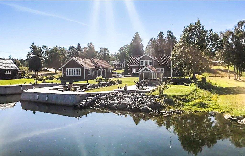Semesterhus - Åstön , Sverige