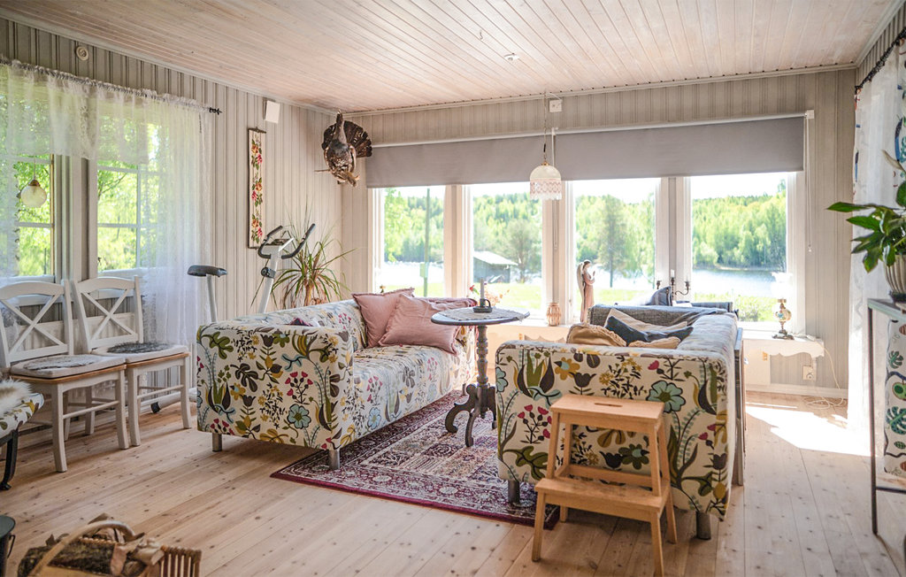 Stuga i Vindeln, 4 bäddar – bild 3 av 5