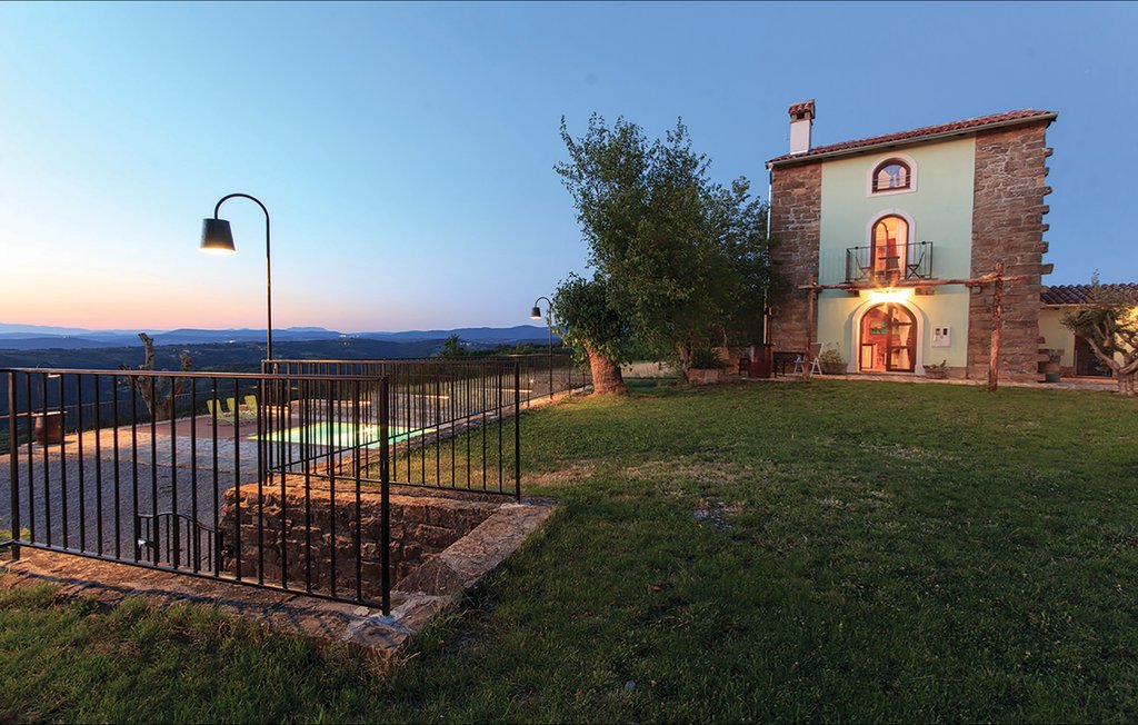 Feriehus - Koper-Topolovec , Slovenia - SCR050 1