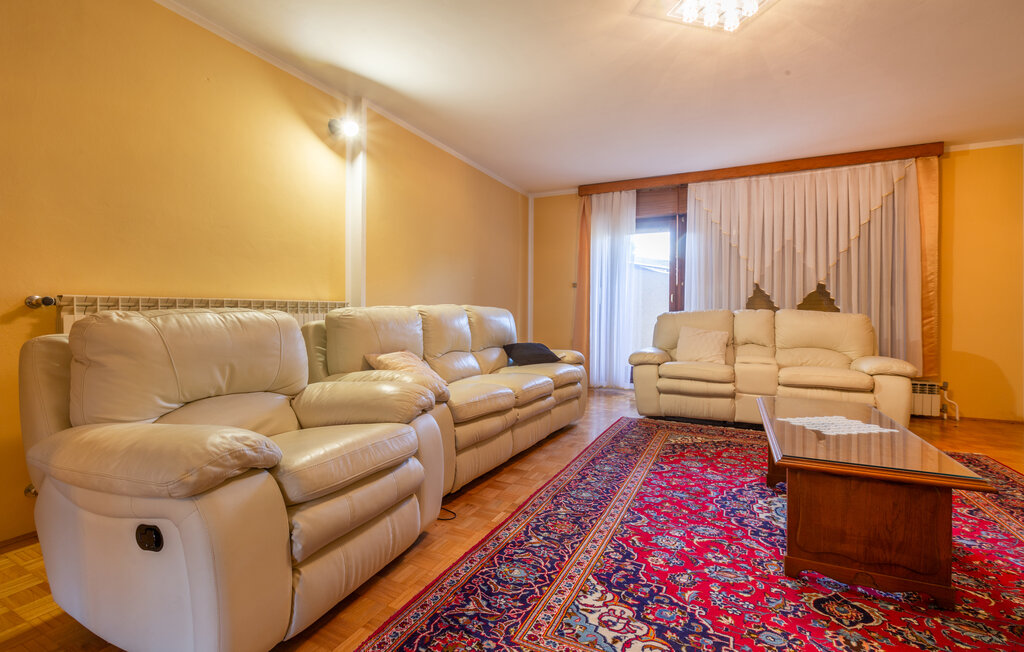 Feriehus - Pregarje-Obrov , Slovenia - SCR351 11