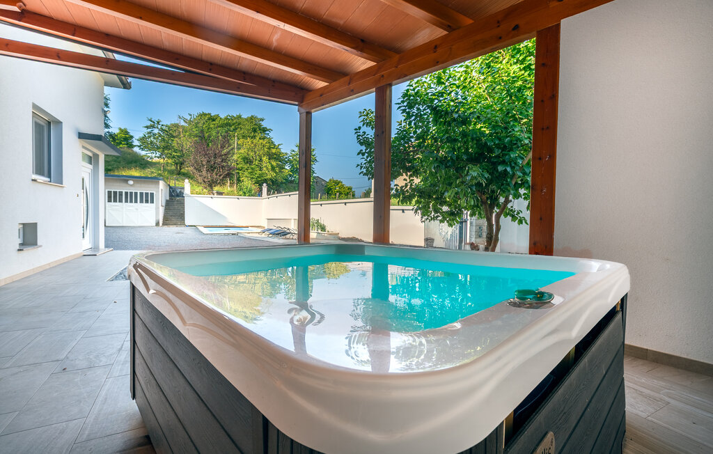 Feriehus - Pregarje-Obrov , Slovenia - SCR351 2