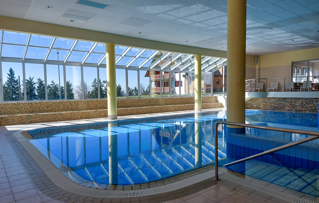 Freuen Sie sich auf einen herrlichen Urlaub in dieser Ferienwohnung mit Zugang zum Innenpool.

Lassen Sie sich in den ansprechenden Räumen häuslich nieder, mit der wohnlichen Einrichtung, die durch ..