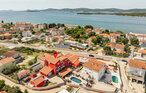 Feriehuse - Biograd-Turanj , Kroatien - CDA805 10