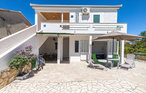 Ferienhaus - Trogir-Vinisce , Kroatien - CDC829 1