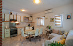 Feriehus - Omis-Podaspilje , Kroatia - CDM680 7