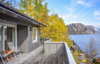 Semesterhus - Jørpeland , Norge - N16990 9