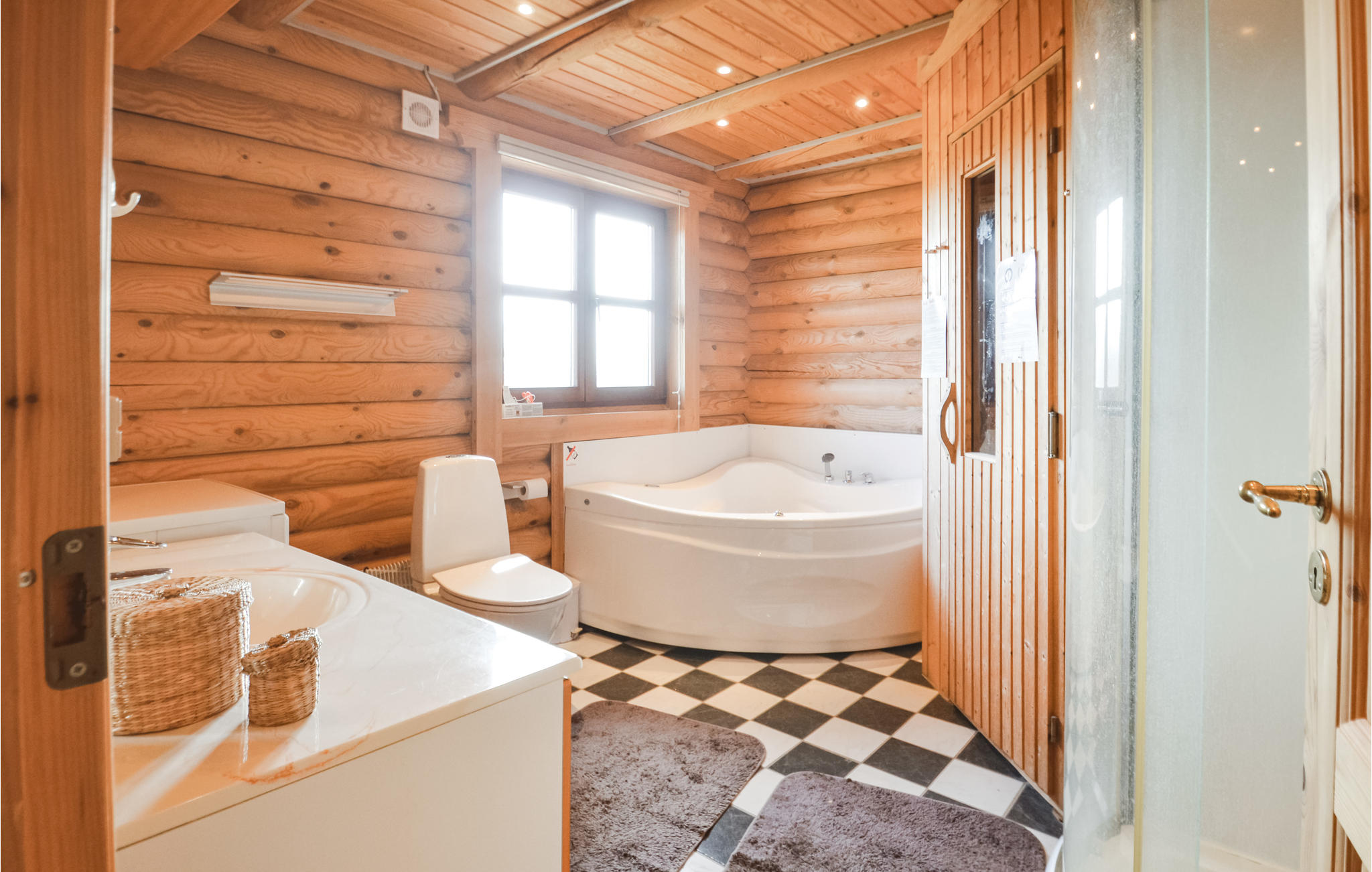 Accommodation image