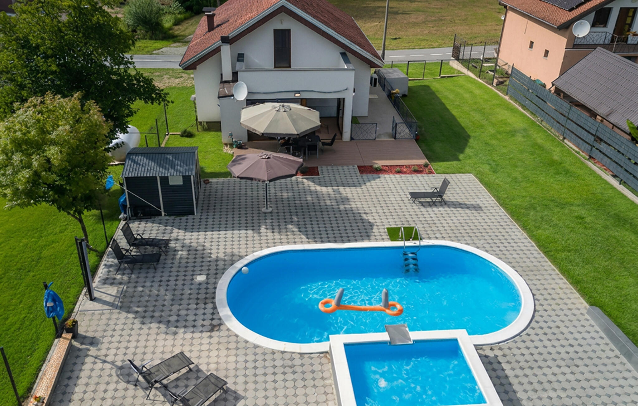 Ferienhaus mit umzäuntem Garten in Slatinski Drenovac (Kroatien) und 2 Hunde erlaubt