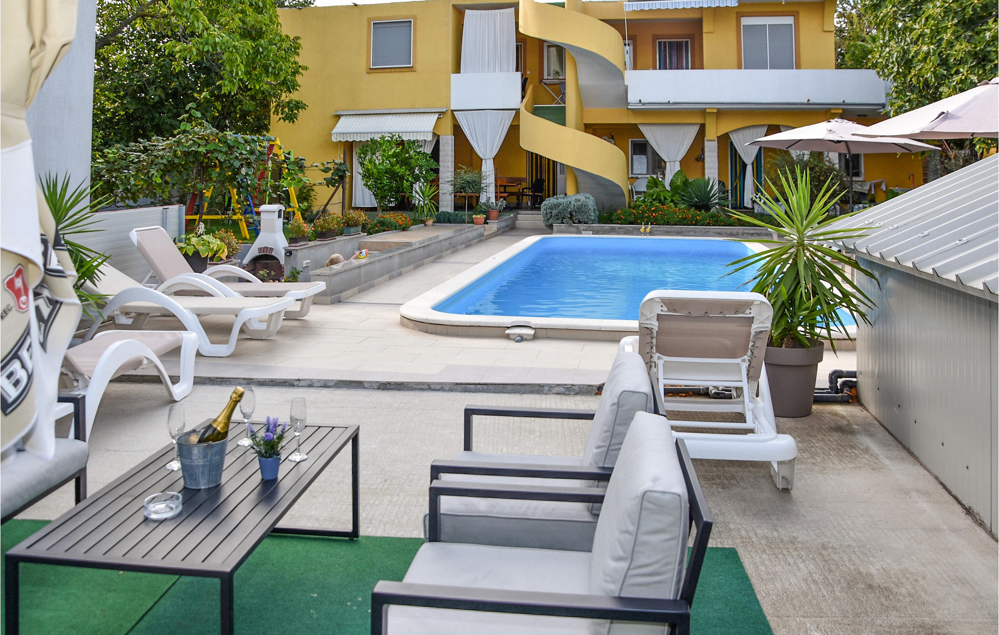 Vakantiehuis met zwembad in Biograd-Pakostane (Kroatië) voor 3 personen