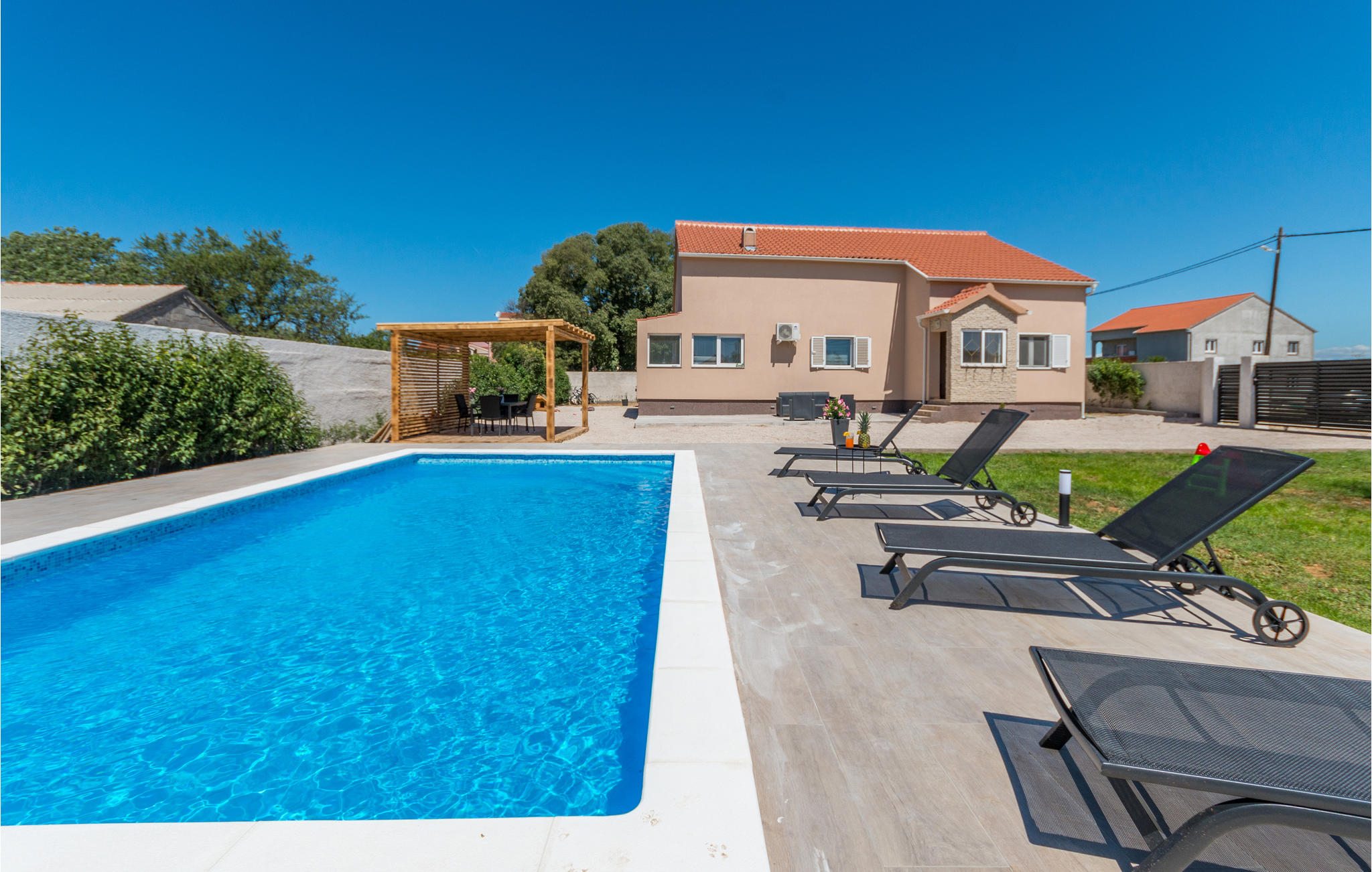 Vakantiehuis met privé zwembad in Biograd (Kroatië) voor 6 personen
