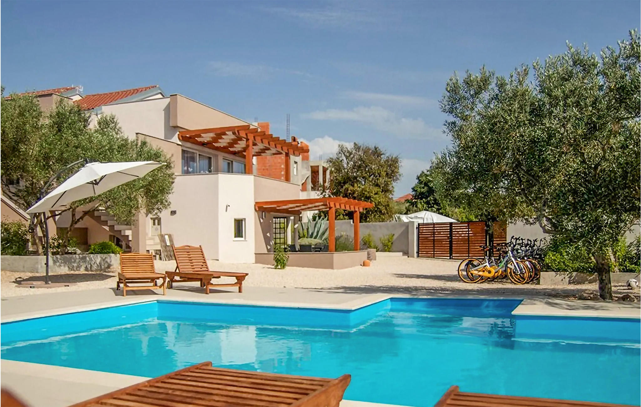 Vakantiehuis met zwembad in Zadar - Bibinje (Kroatië) voor 4 personen