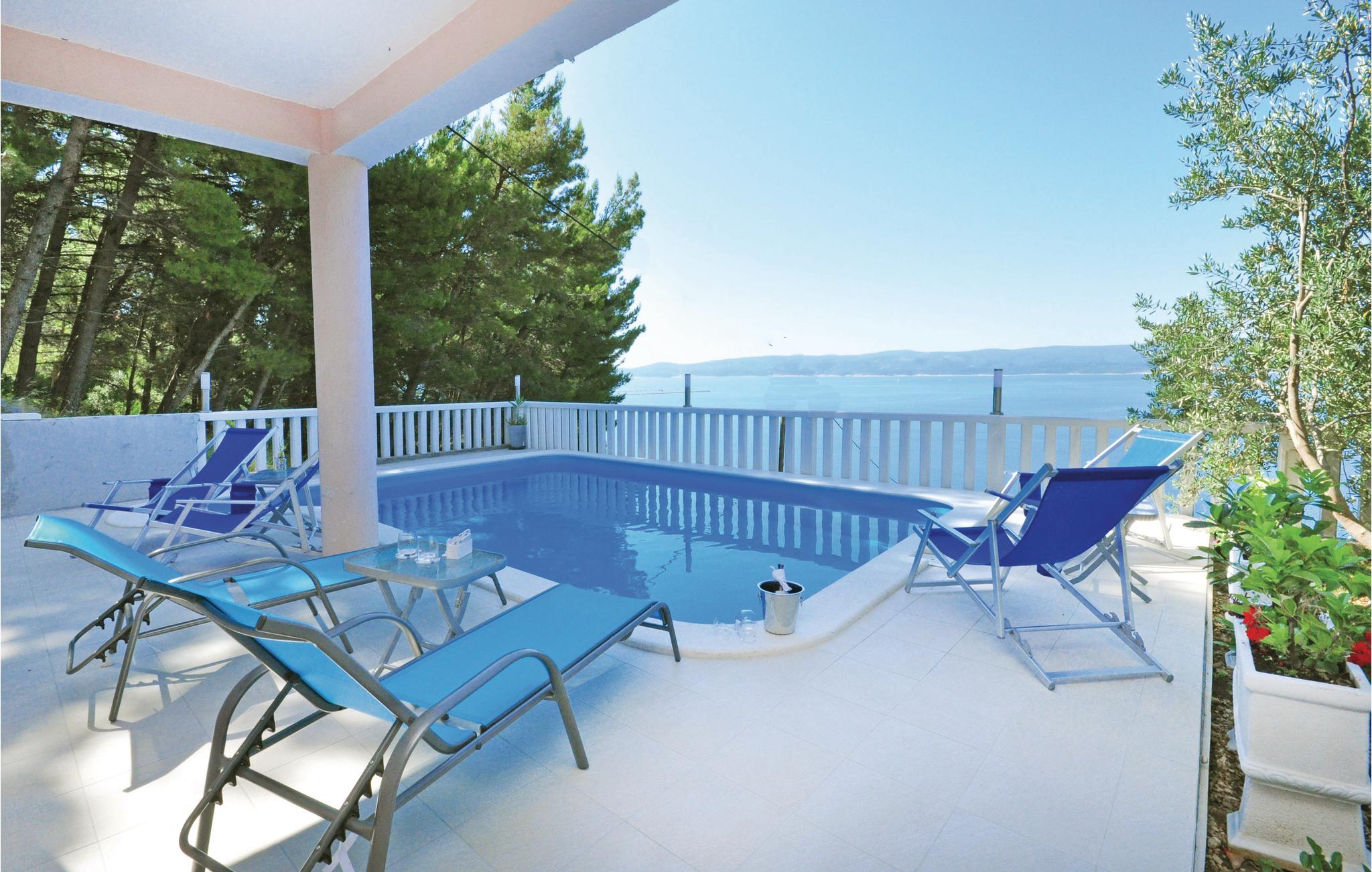 Vakantiehuis met zwembad in Omis-Mimice (Kroatië) voor 5 personen