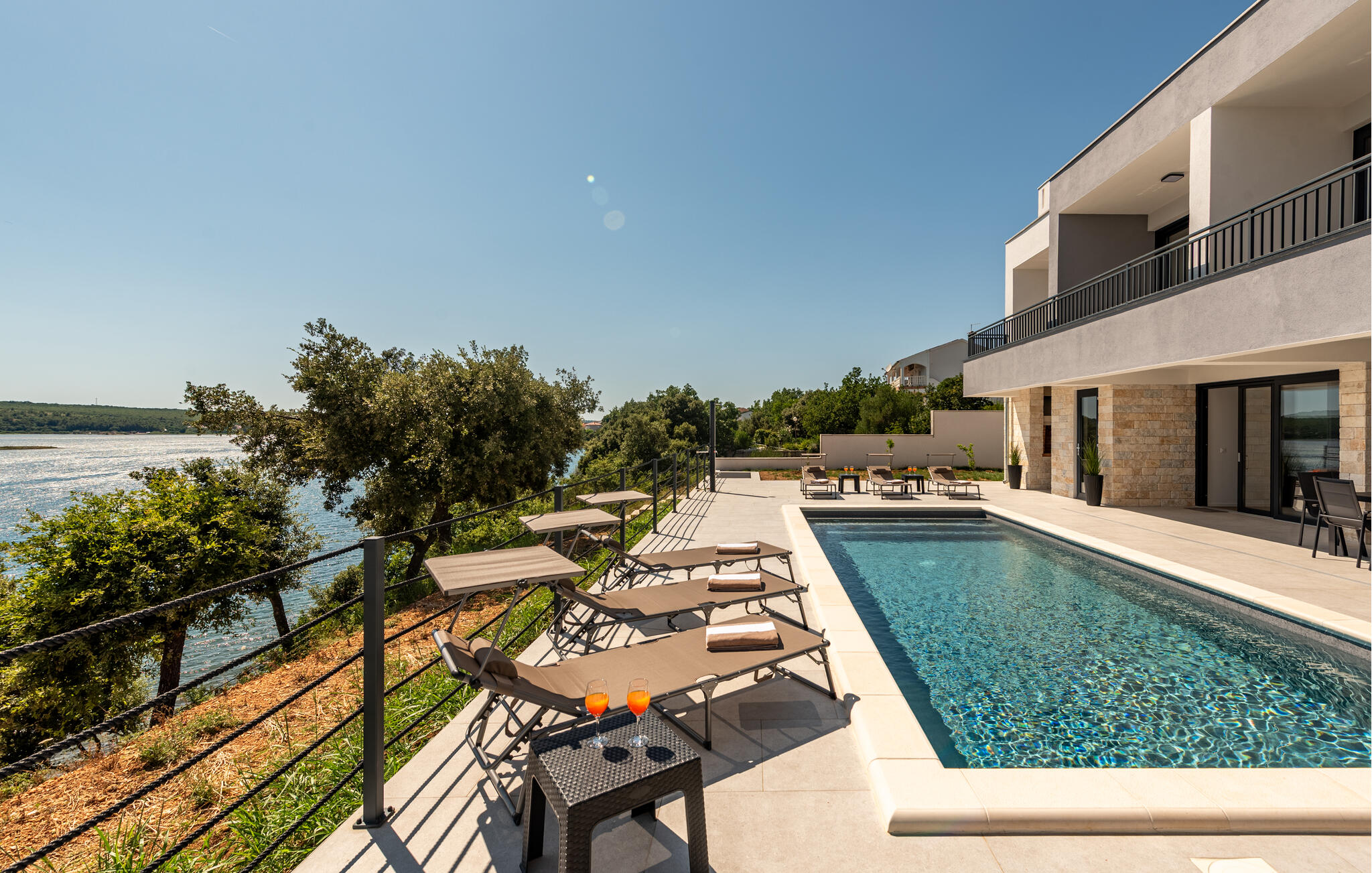 Vakantiehuis met privé zwembad in Zadar-Posedarje (Kroatië) voor 8 personen