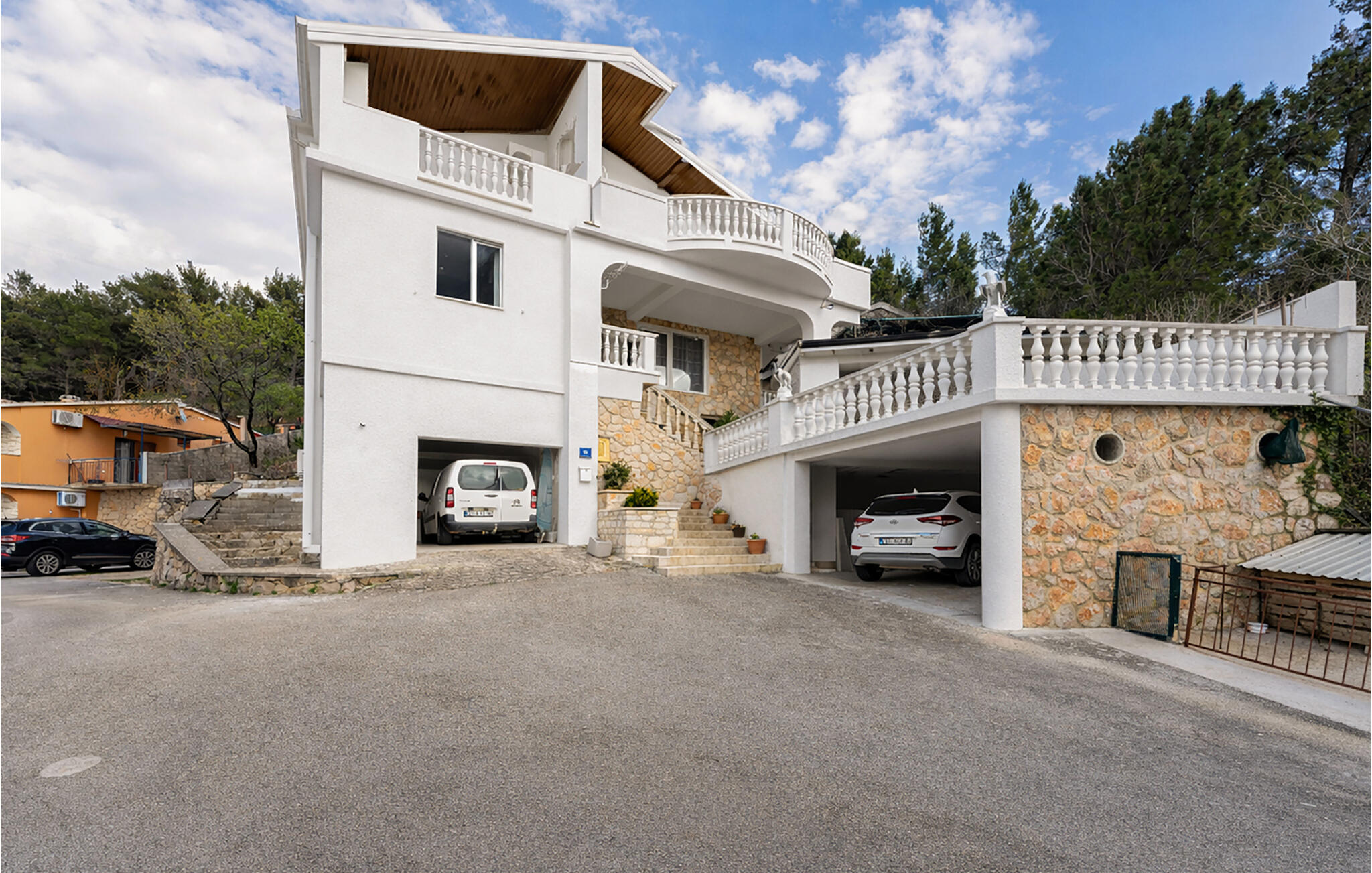 Ferienhaus in Starigrad Paklenica-Modric (Kroatien) und 1 Hund erlaubt