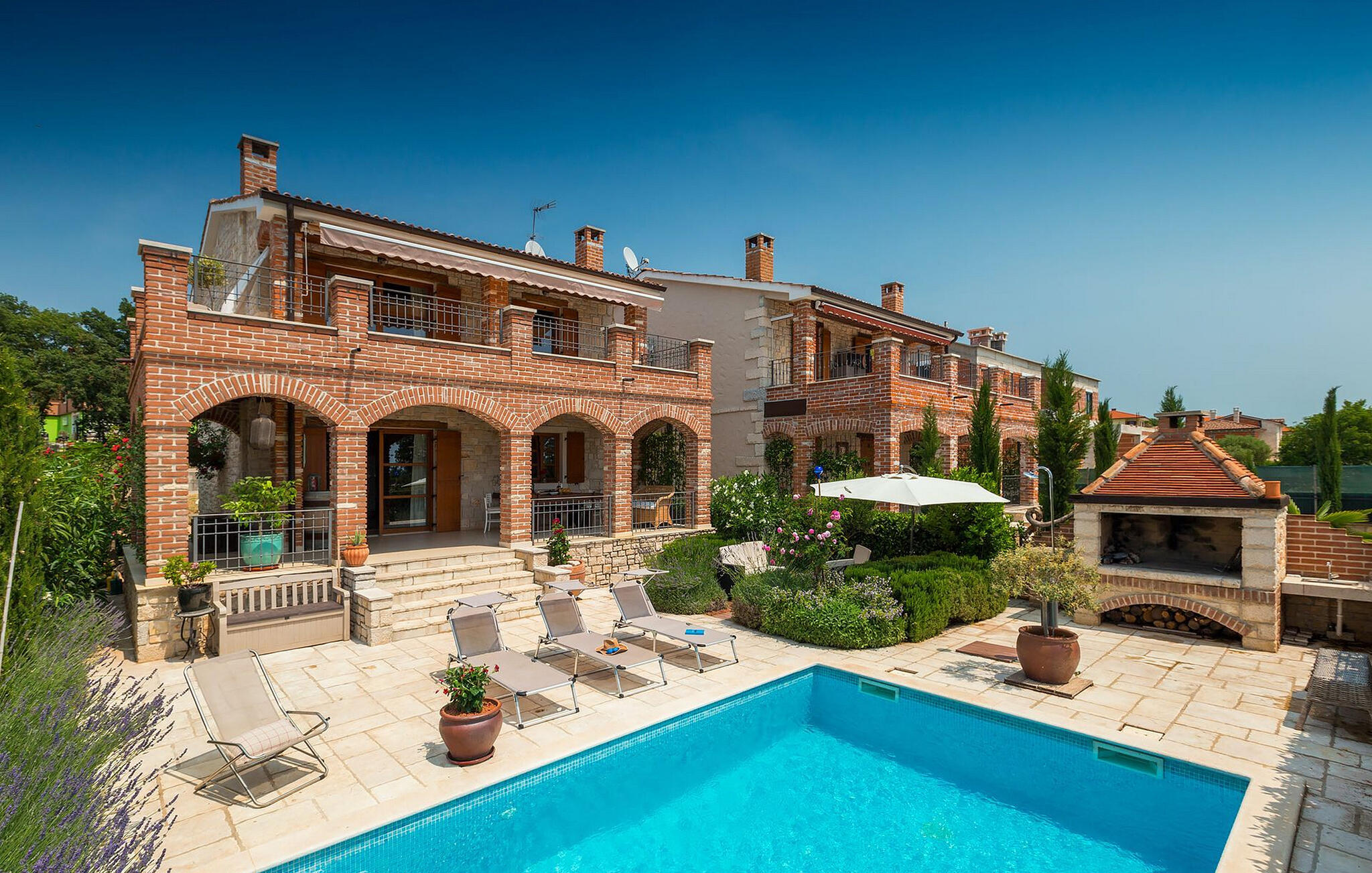 Vakantiehuis met privé zwembad in Porec - Kastelir (Kroatië) voor 6 personen