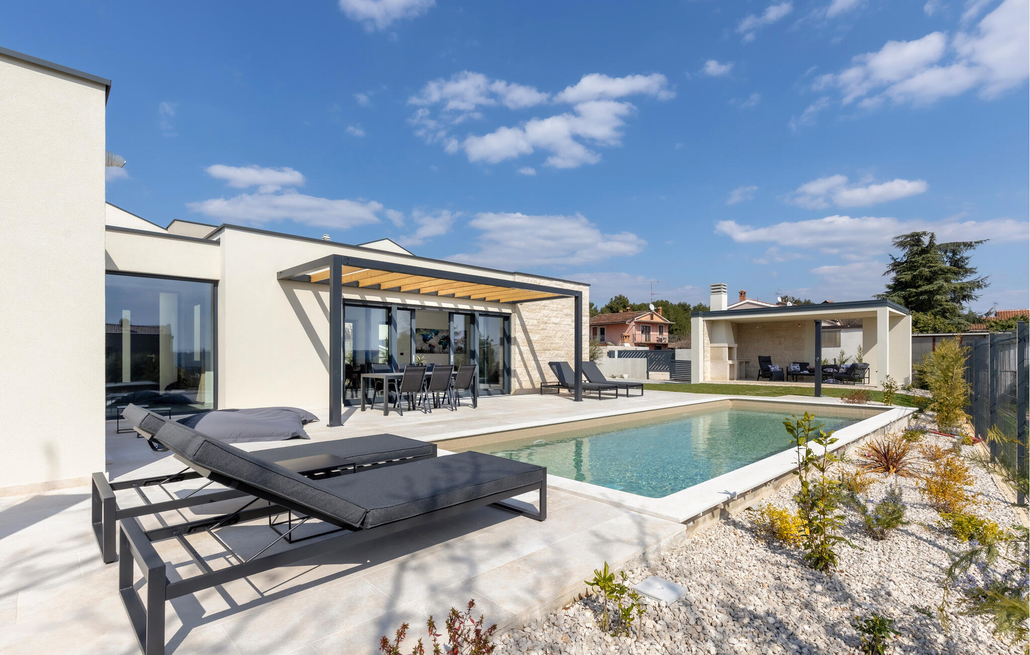 Ferienhaus mit umzäuntem Garten in Porec - Tar (Kroatien) und 1 Hund erlaubt