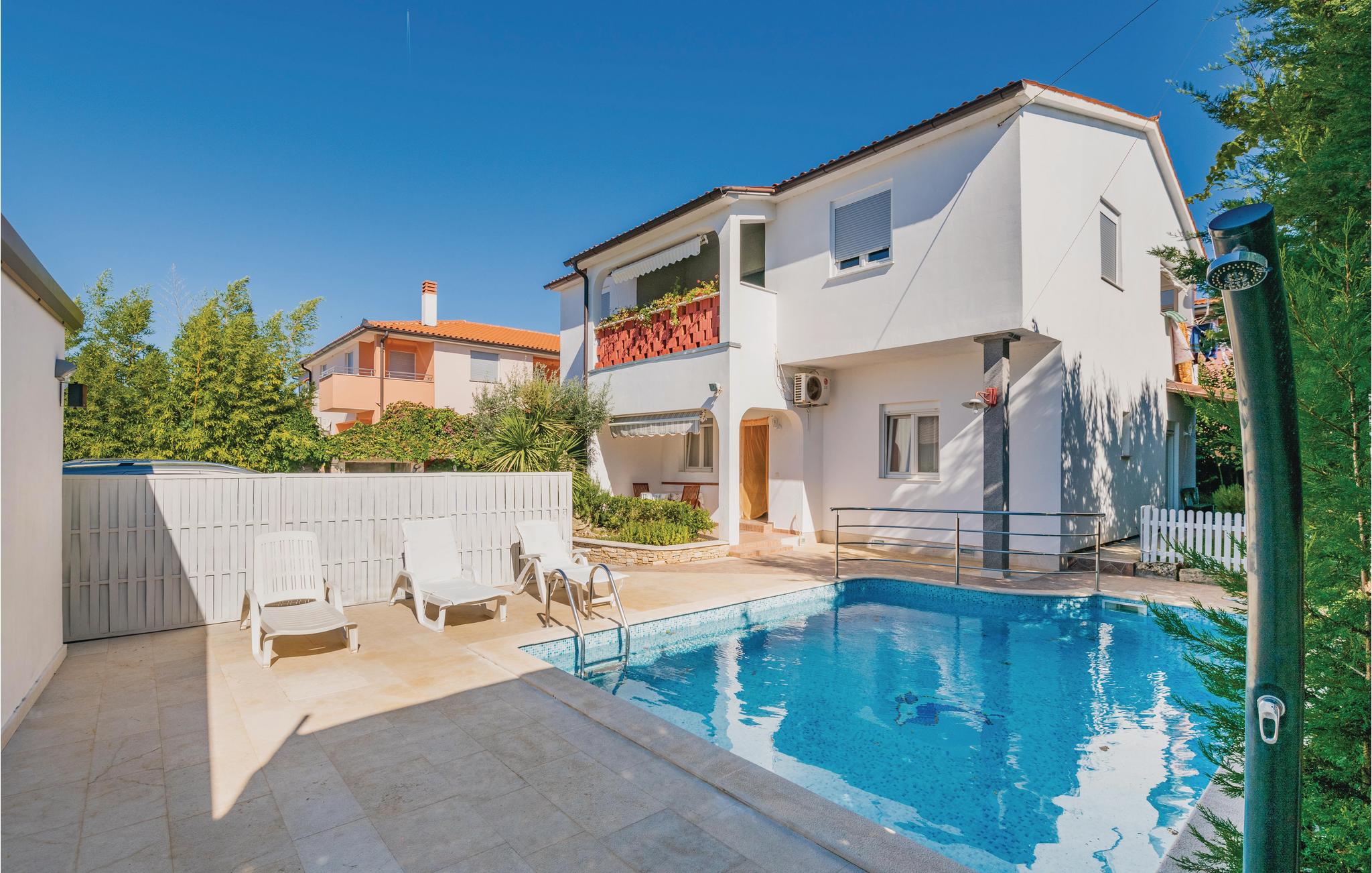 Vakantiehuis met zwembad in Fazana-Valbandon (Kroatië) voor 3 personen