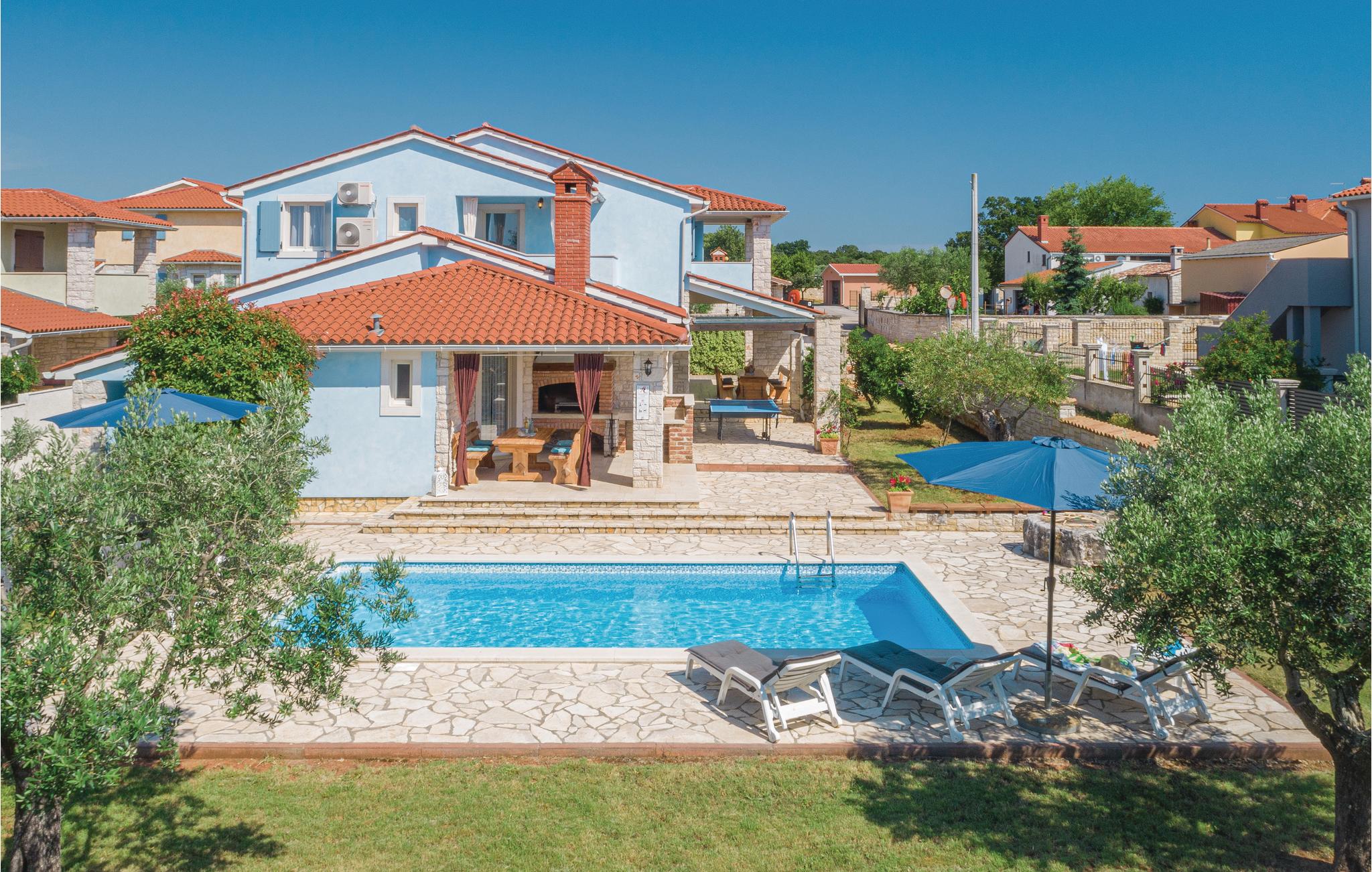 Vakantiehuis met privé zwembad in Vodnjan-Golubovo (Kroatië) voor 8 personen