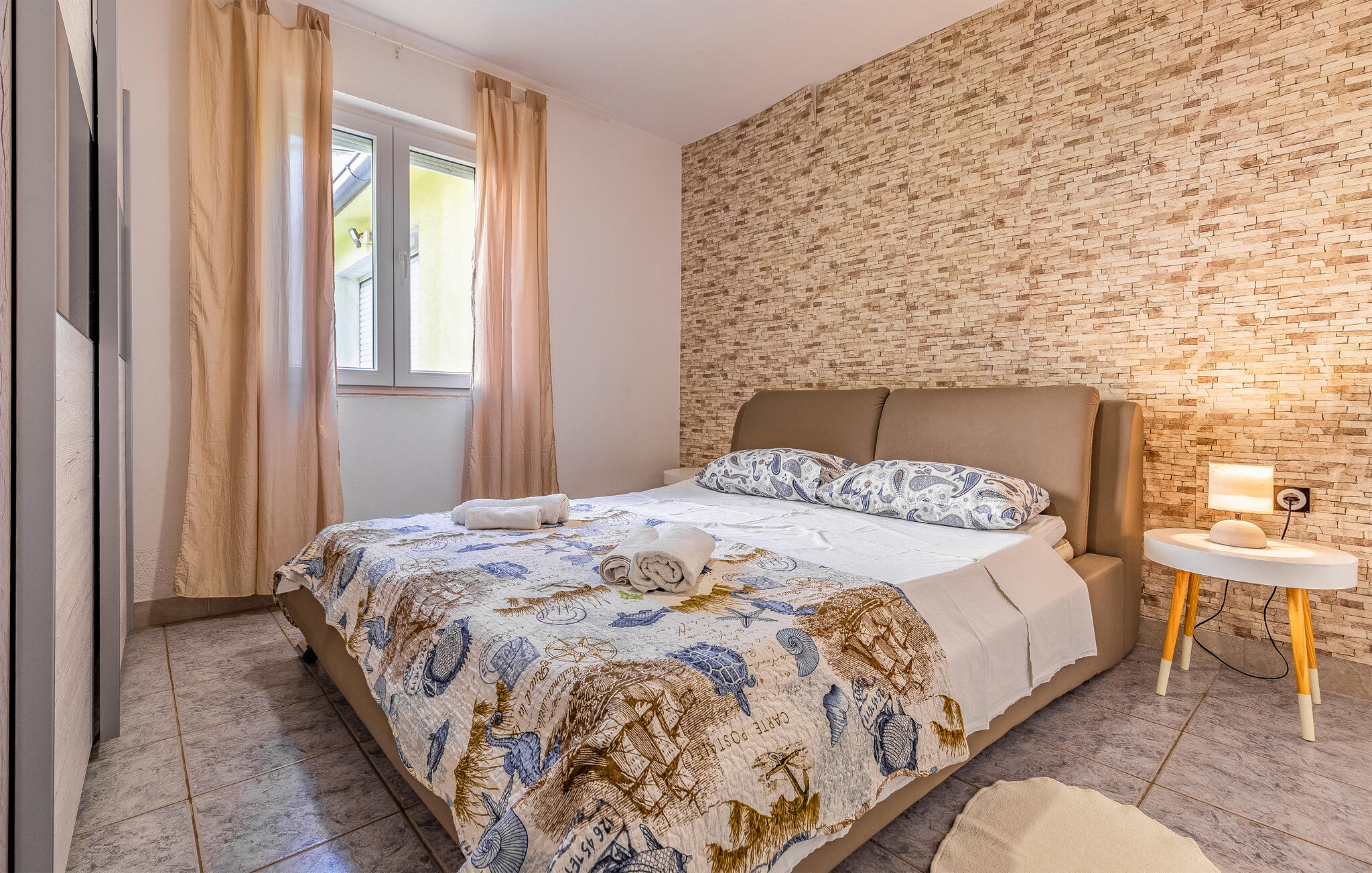 Accommodation image
