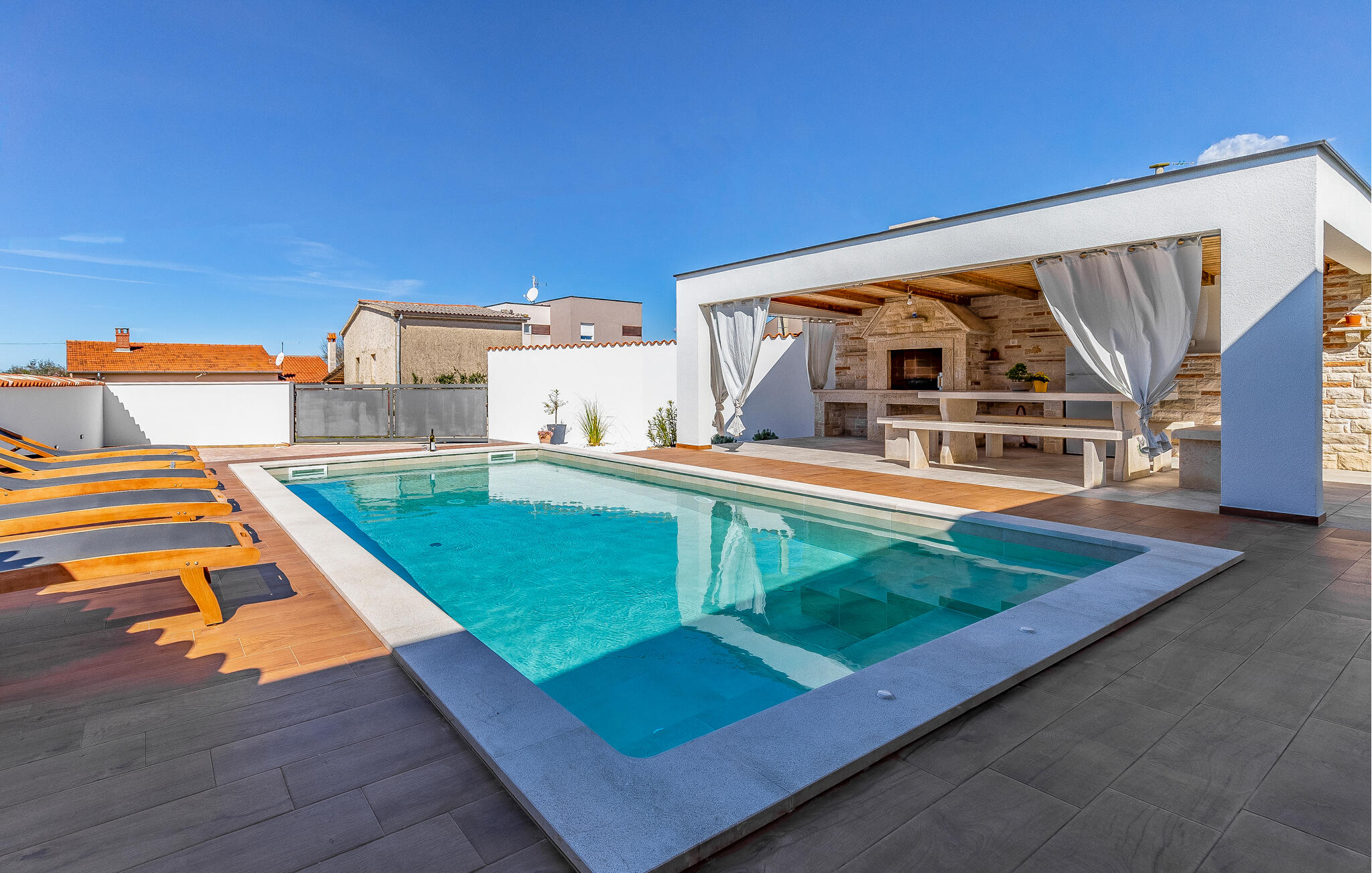 Vakantiehuis met privé zwembad in Pula-Galizana (Kroatië) voor 8 personen