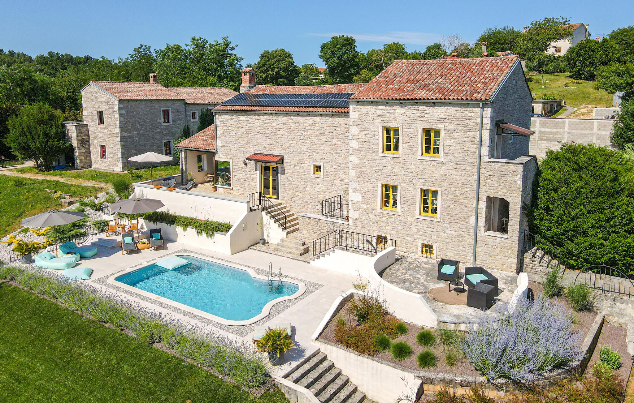 Vakantiehuis met omheinde tuin in Pazin- Brajkovici (Kroatië) 1 hond is welkom