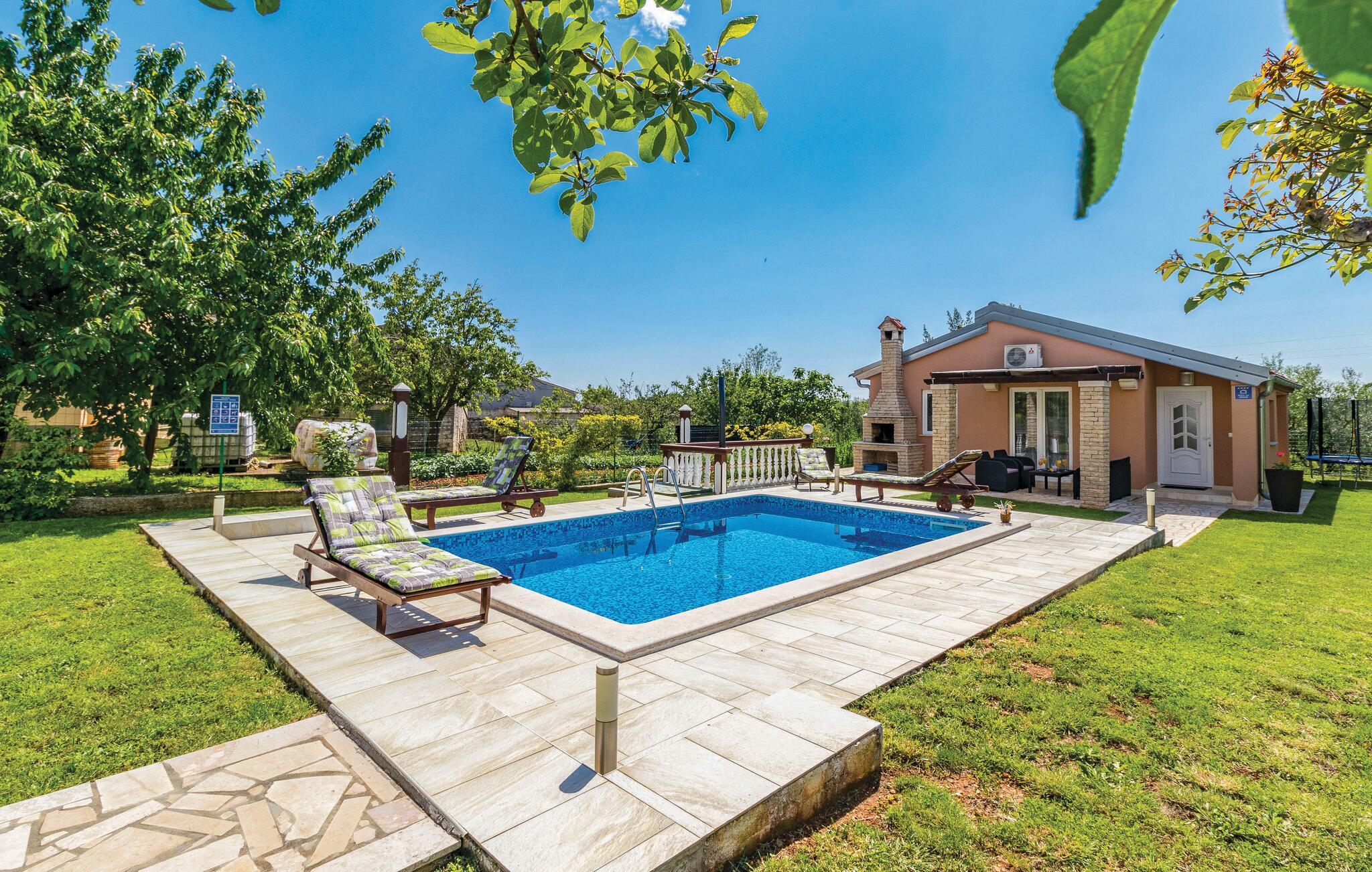 Vakantiehuis met privé zwembad in Pula - Valtura (Kroatië) voor 4 personen