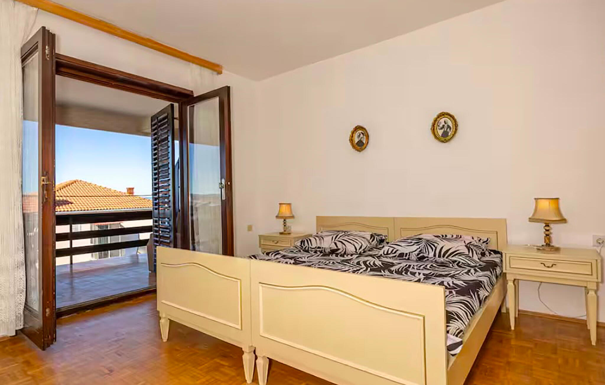 Accommodation image