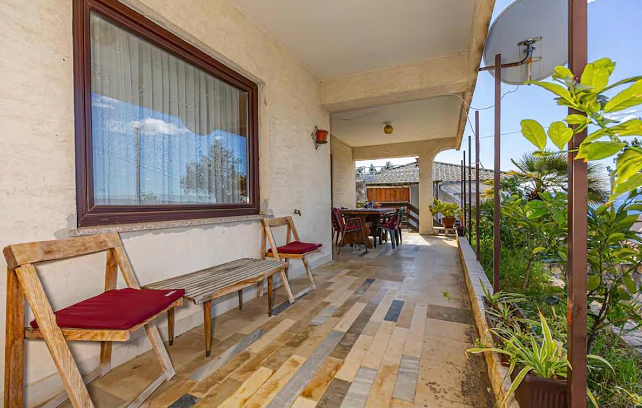 7
