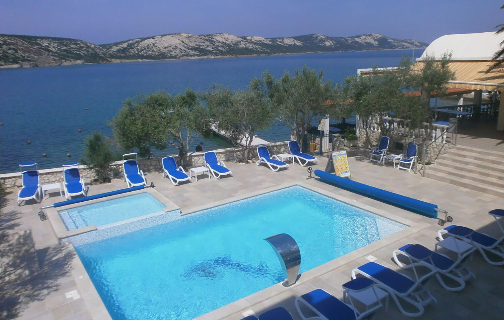 Vakantiehuis met zwembad in Pag-Stara Novalja (Kroatië) voor 4 personen